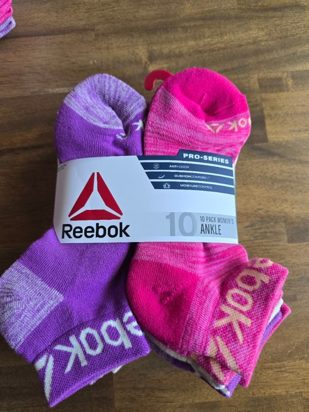 NWT Reebok Women's Pro Series Cushion Ankle Socks, 10-Pack Extended Size 4-9